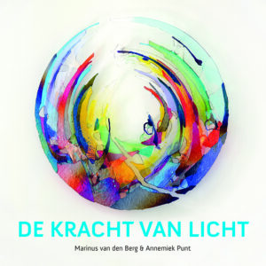 De Kracht van Licht | Glaskunst Schilderkunst | Atelier Galerie Annemiek Punt